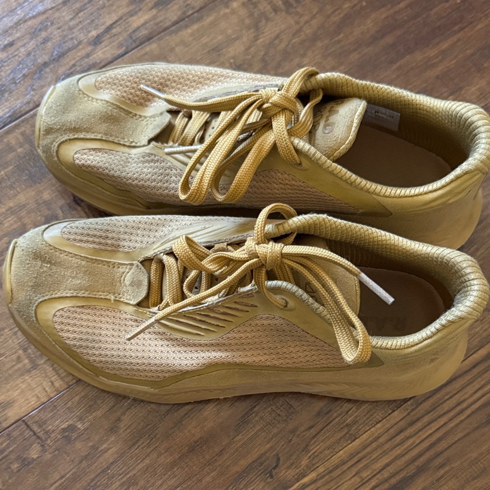 Women's RAD Shoes